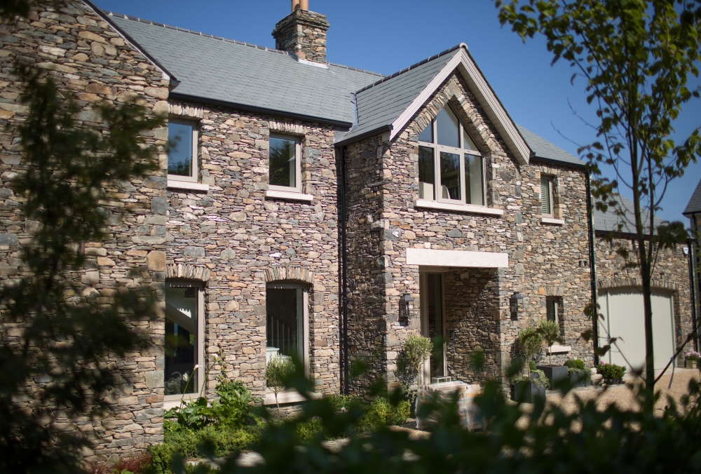 new-build-stone-clad-family-home-16