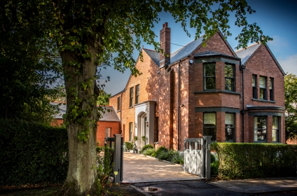 Newly Renovated Edwardian/Art Deco Period Home