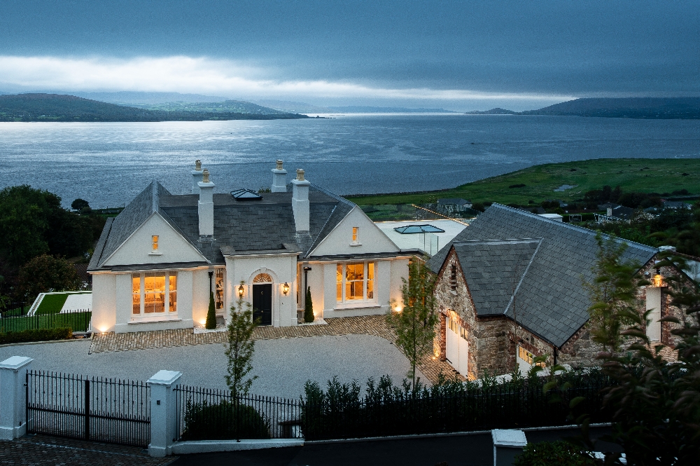 Inside Award Winning Architect Des Ewing’s Irish Coastal Home Inside Award Winning Architect Des Ewing’s Irish Coastal Home
