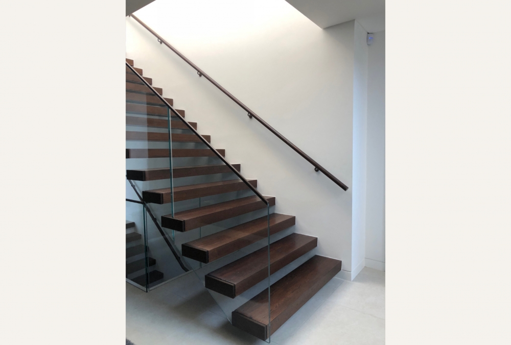 this-3-floor-residence-fully-adopts-the-qualities-of-a-steeply-sloping-site-with-views-over-dublin-bay-20 this-3-floor-residence-fully-adopts-the-qualities-of-a-steeply-sloping-site-with-views-over-dublin-bay-20