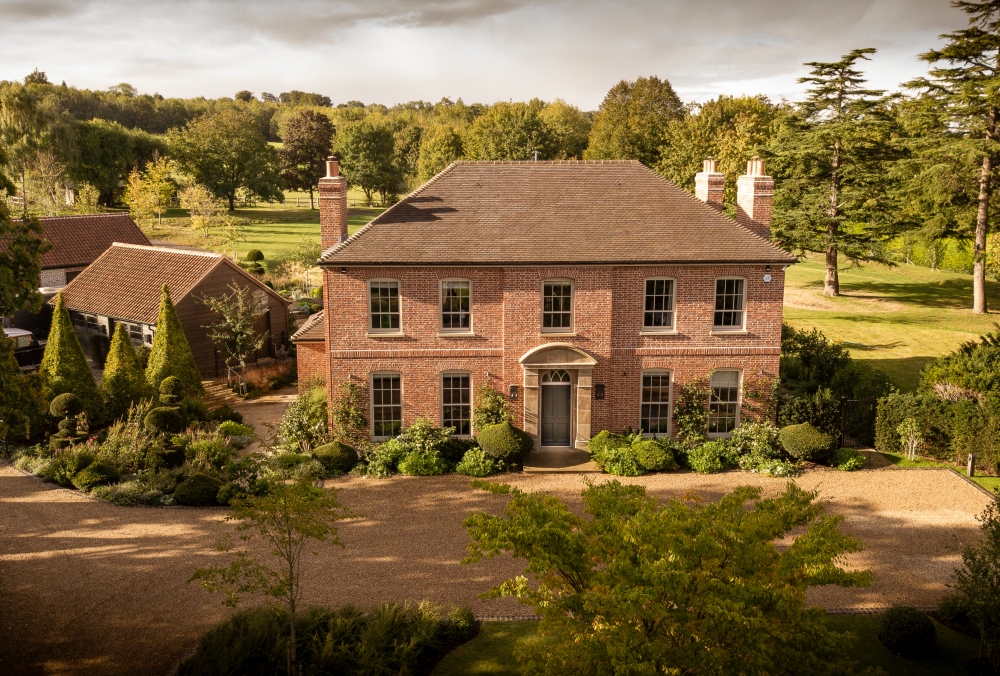 a-classical-brick-house-and-stables-situated-in-effingham-surrey-12
