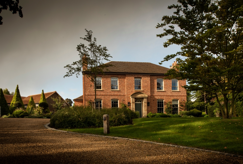 a-classical-brick-house-and-stables-situated-in-effingham-surrey-2