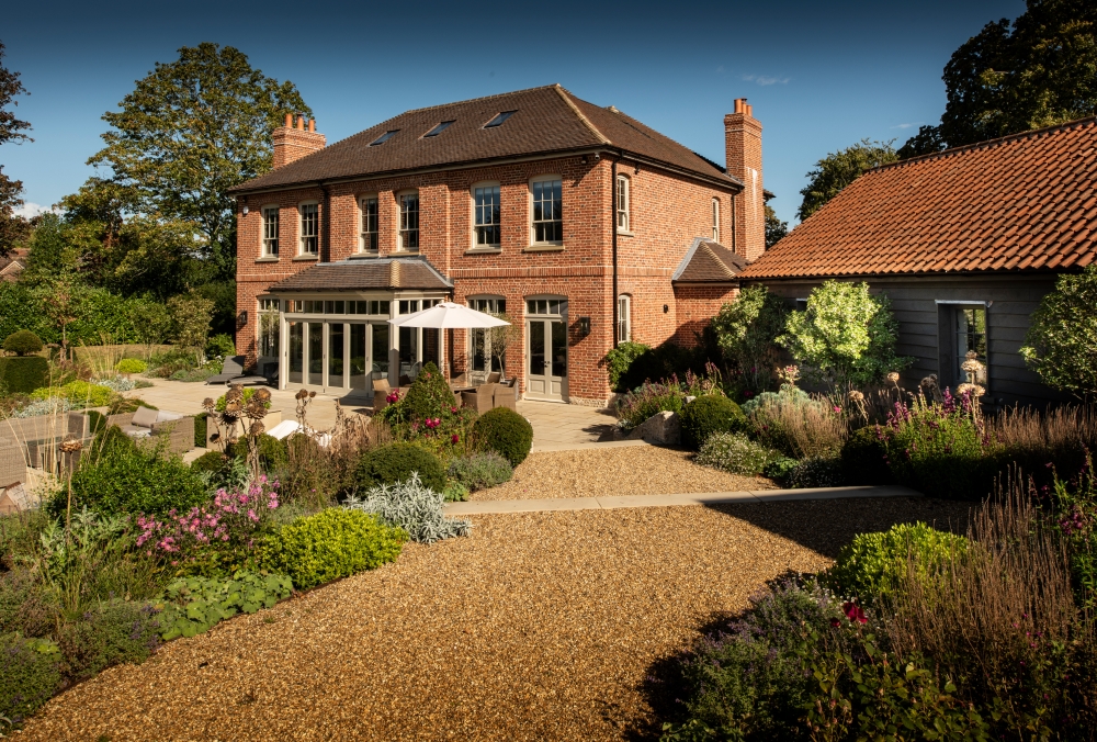 a-classical-brick-house-and-stables-situated-in-effingham-surrey-6