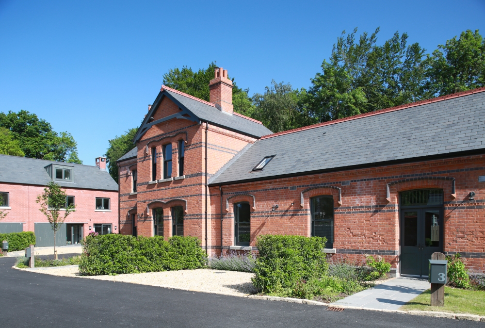 renovation-and-expansion-of-derelict-train-station-into-bespoke-proprieties-12 renovation-and-expansion-of-derelict-train-station-into-bespoke-proprieties-12