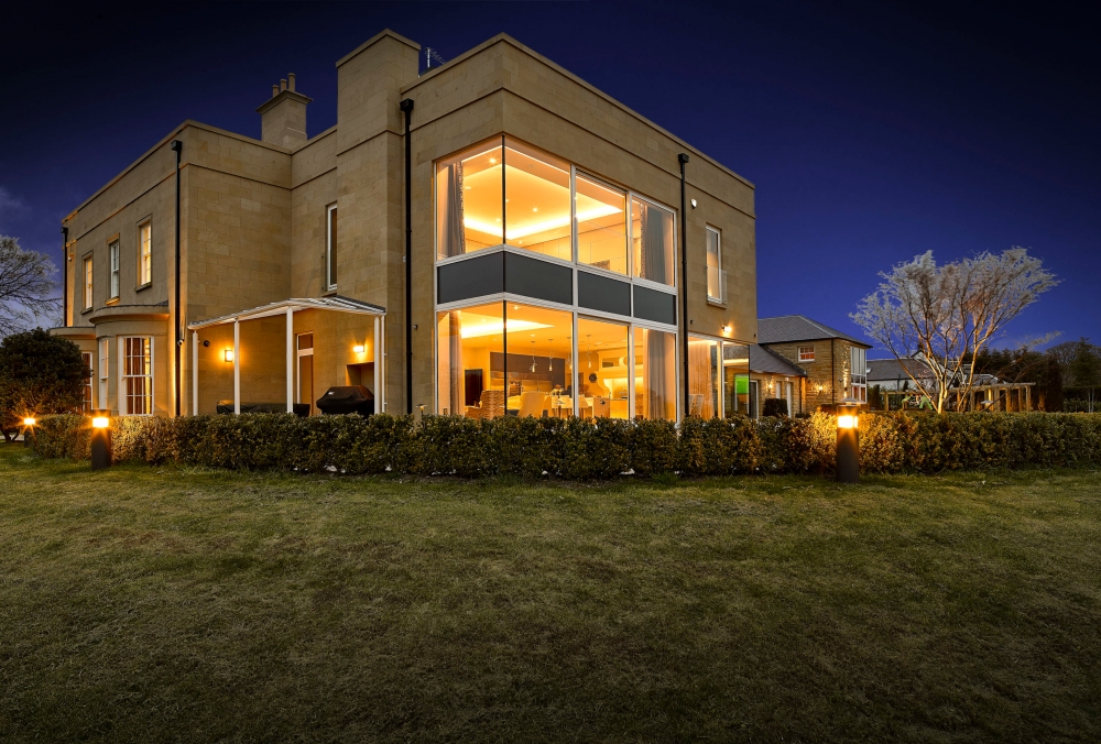 classic-scottish-country-house-overlooking-golf-course-6