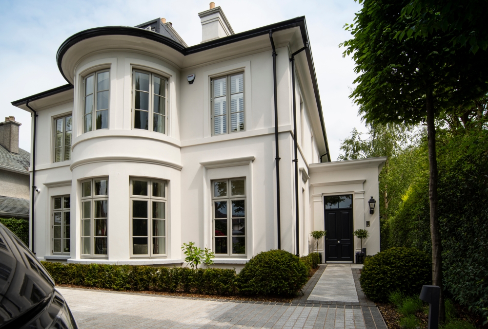 city-house-with-modern-rear-15 city-house-with-modern-rear-15