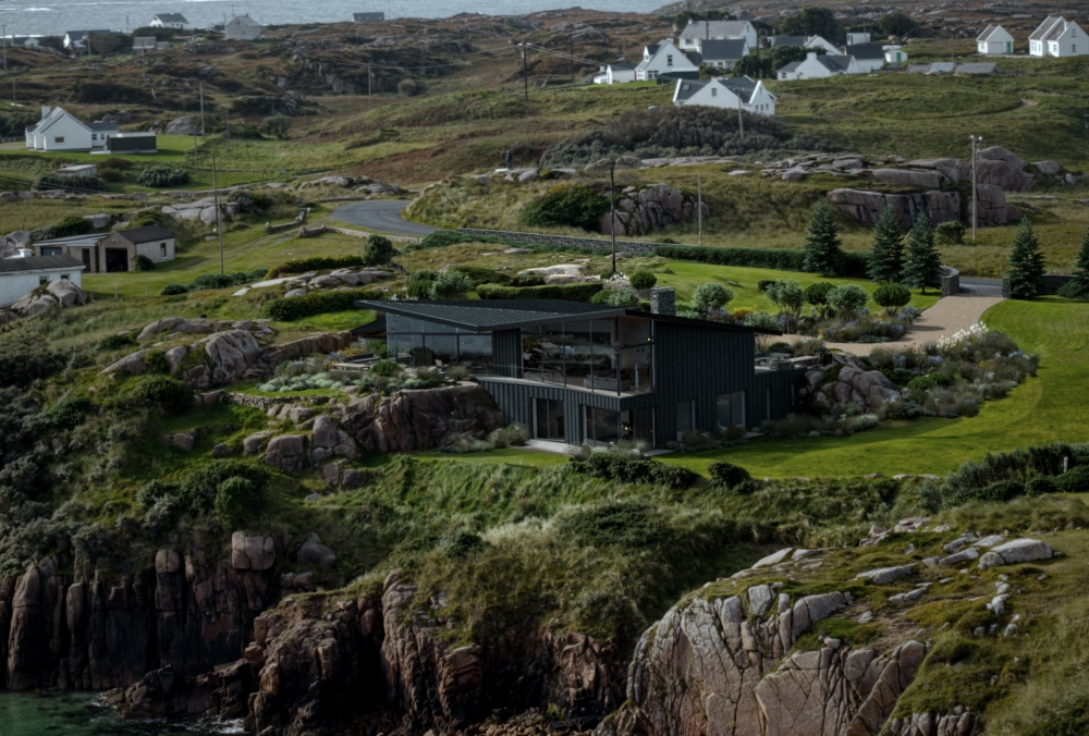 Island Retreat on Rocky Cliff Island Retreat on Rocky Cliff
