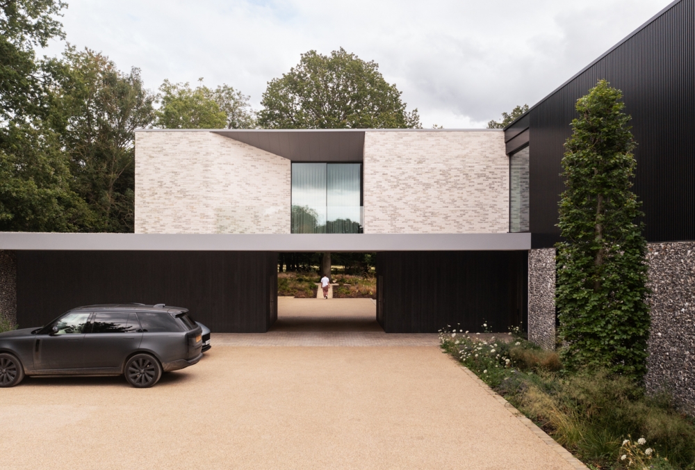 blending_tradition_with_contemporary_luxury_02 blending_tradition_with_contemporary_luxury_02