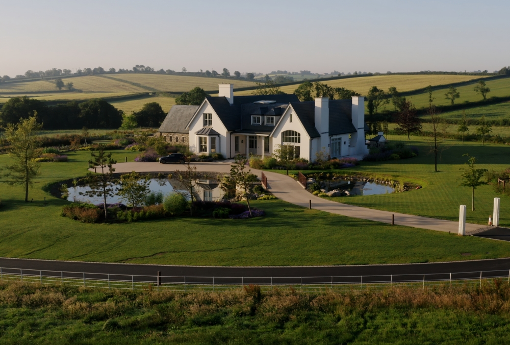 Picturesque Countryside Home Picturesque Countryside Home