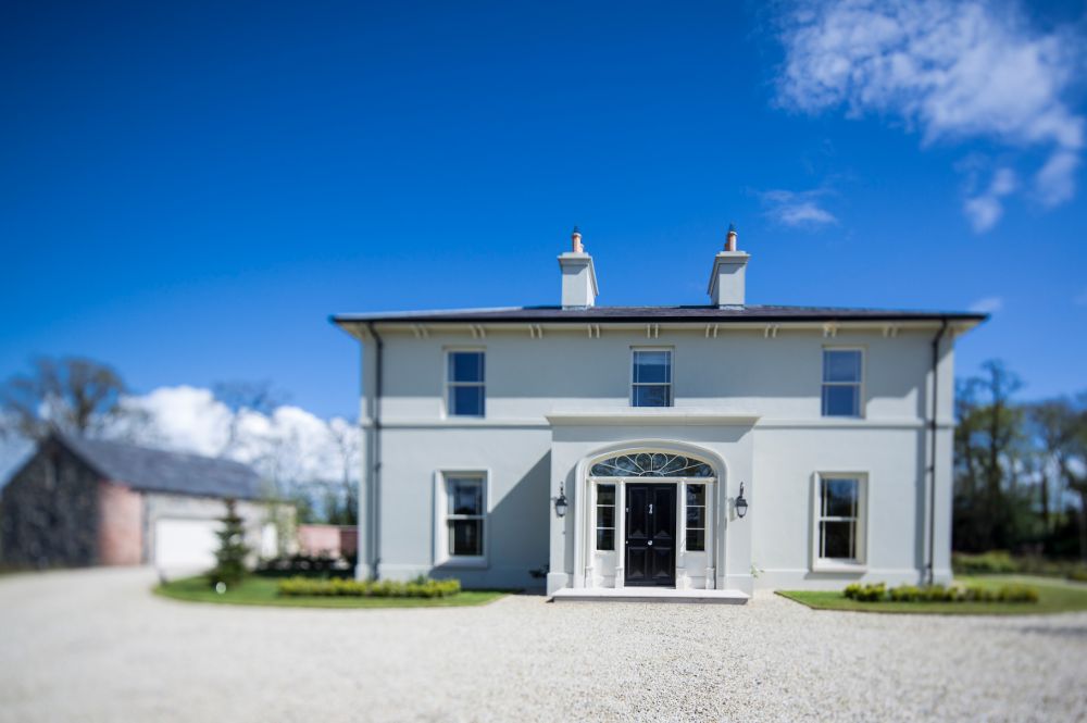 new_home_blends_seamlessly_into_landscape_2 new_home_blends_seamlessly_into_landscape_2