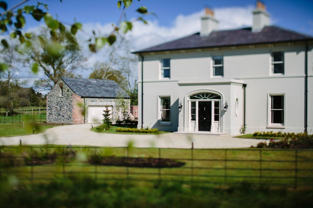 new_home_blends_seamlessly_into_landscape_4 new_home_blends_seamlessly_into_landscape_4
