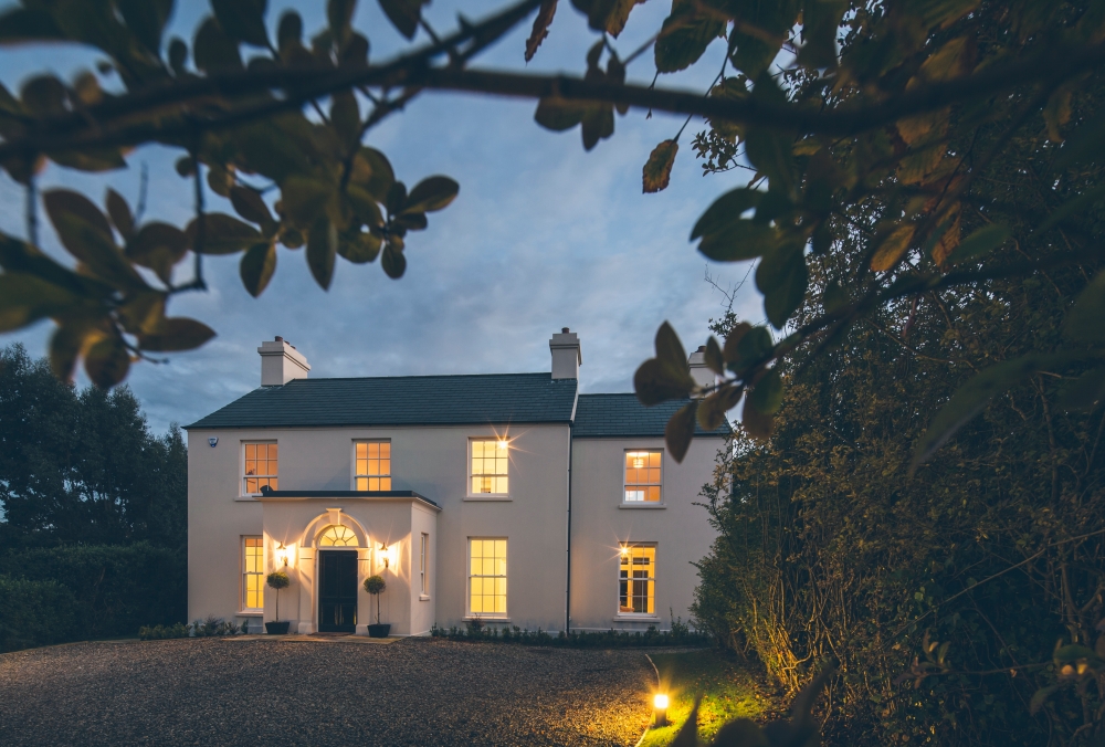 Modest Simple Classical Family Home Modest Simple Classical Family Home