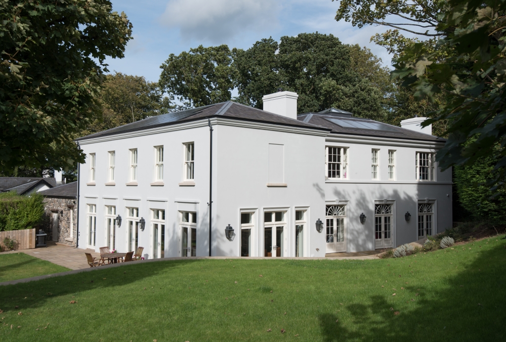 formal-symmetrical-front-mature-wooded-site-4 formal-symmetrical-front-mature-wooded-site-4